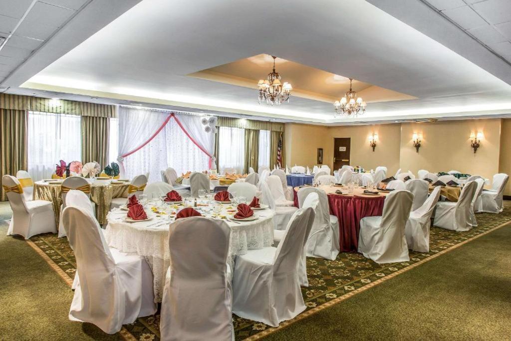 Hotel Regency & Mystic 3*